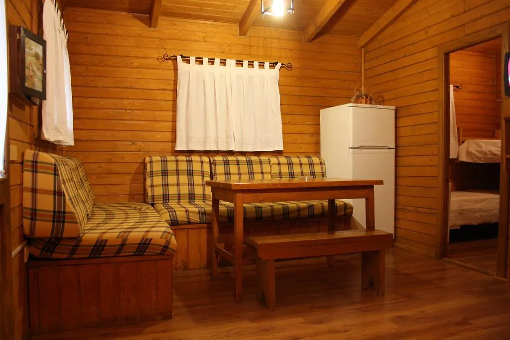 Cabanas Los Pinos Arroyo Frio Spain