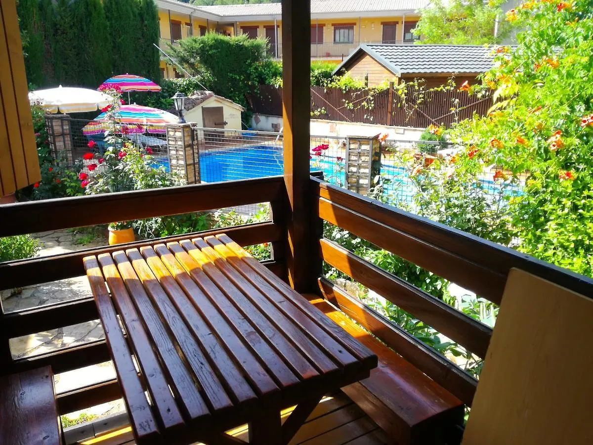 Cabanas Los Pinos Arroyo Frio Spain